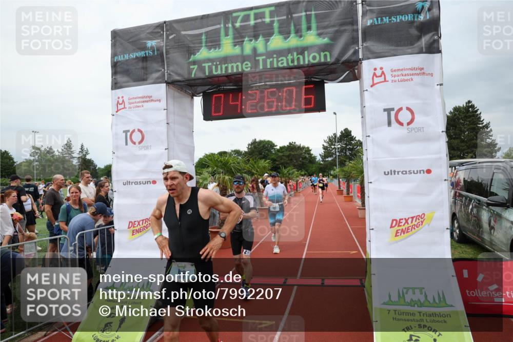 15.06.2025 - 7 Türme Triathlon Michael Strokosch http://msf.ph/oto/7992207 15.06.2025 14:26:06 Ziel 449, 562, 586, 639, 829, 867 meine-sportfotos.de