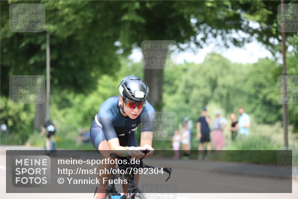 15.06.2025 - 7 Türme Triathlon Yannick Fuchs http://msf.ph/oto/7992304 15.06.2025 13:05:31 Radfahren 292, 457 meine-sportfotos.de
