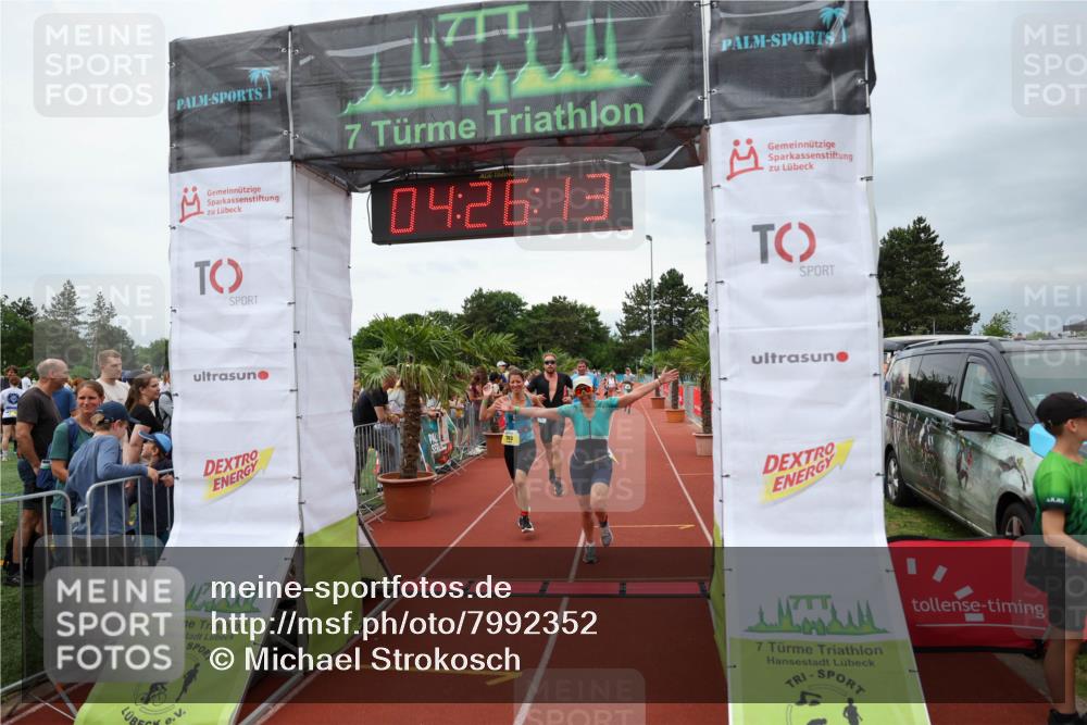 15.06.2025 - 7 Türme Triathlon Michael Strokosch http://msf.ph/oto/7992352 15.06.2025 14:26:12 Ziel 562, 586, 665, 703, 759, 768, 866, 867 meine-sportfotos.de