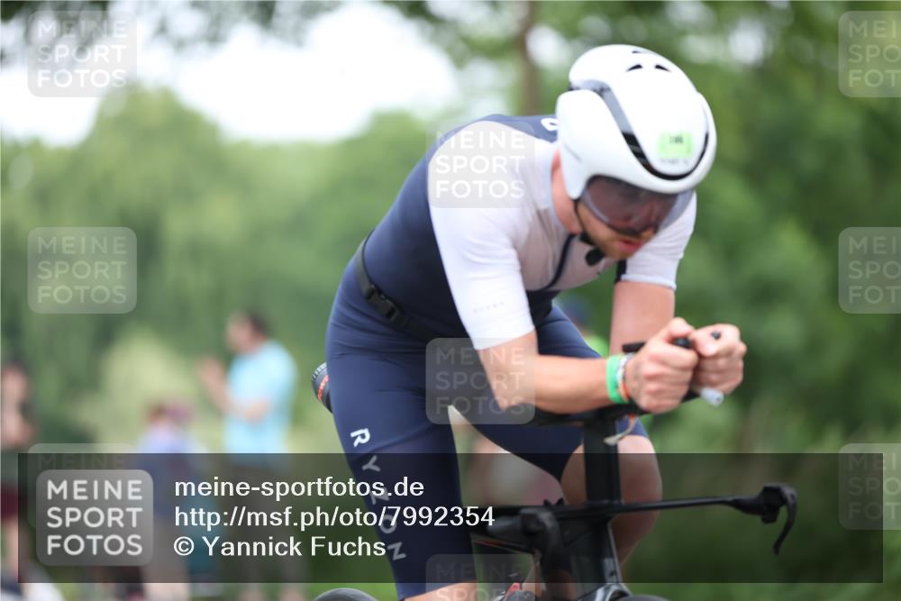 15.06.2025 - 7 Türme Triathlon Yannick Fuchs http://msf.ph/oto/7992354 15.06.2025 12:02:18 Radfahren 286 meine-sportfotos.de