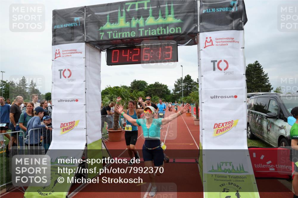15.06.2025 - 7 Türme Triathlon Michael Strokosch http://msf.ph/oto/7992370 15.06.2025 14:26:13 Ziel 562, 586, 665, 703, 759, 768, 866, 867 meine-sportfotos.de