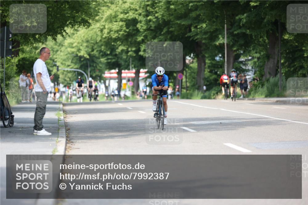 15.06.2025 - 7 Türme Triathlon Yannick Fuchs http://msf.ph/oto/7992387 15.06.2025 13:05:51 Radfahren 193, 421, 548 meine-sportfotos.de