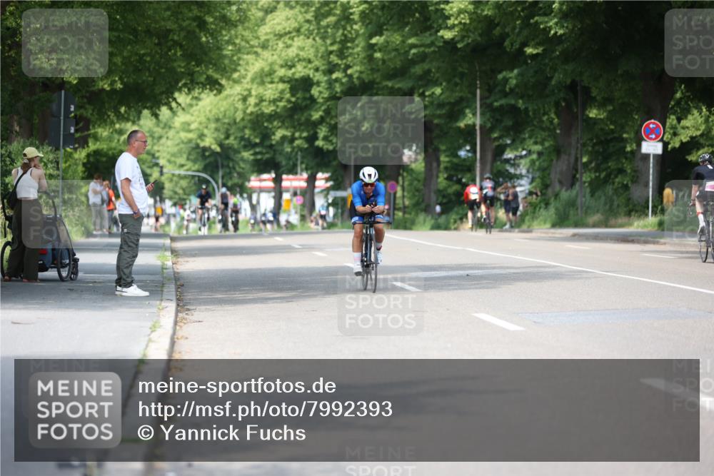 15.06.2025 - 7 Türme Triathlon Yannick Fuchs http://msf.ph/oto/7992393 15.06.2025 13:05:52 Radfahren 193, 421, 447, 548 meine-sportfotos.de