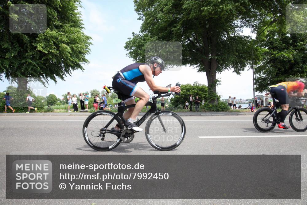 15.06.2025 - 7 Türme Triathlon Yannick Fuchs http://msf.ph/oto/7992450 15.06.2025 13:28:07 Radfahren 265, 290, 462, 838, 851, 901, 913, 952 meine-sportfotos.de