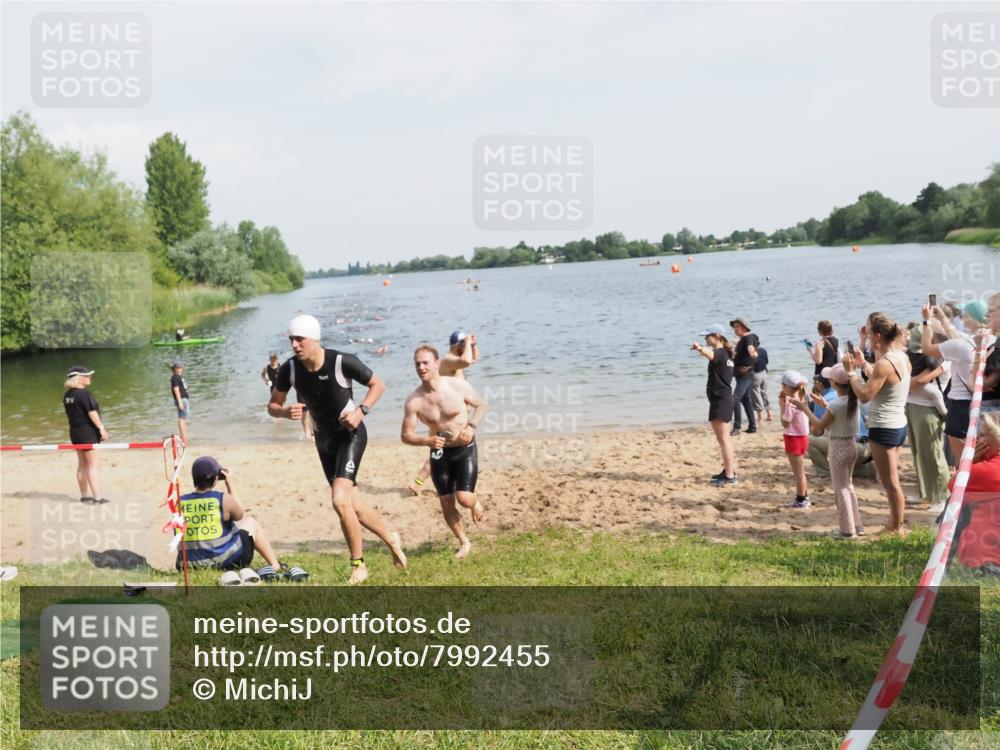 21.06.2025 - 27. Vierlanden-Triathlon MichiJ http://msf.ph/oto/7992455 15.06.2026 09:54:54 Schwimmen 297, 319, 336, 344, 361 meine-sportfotos.de