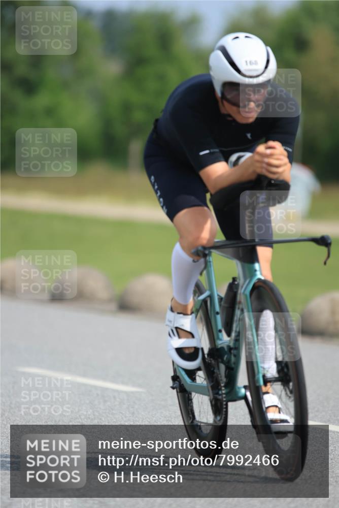 15.06.2025 - 27. Vierlanden-Triathlon H.Heesch http://msf.ph/oto/7992466 15.06.2025 10:15:51 Radfahren 113, 168, 376, 394, 442, 462 meine-sportfotos.de