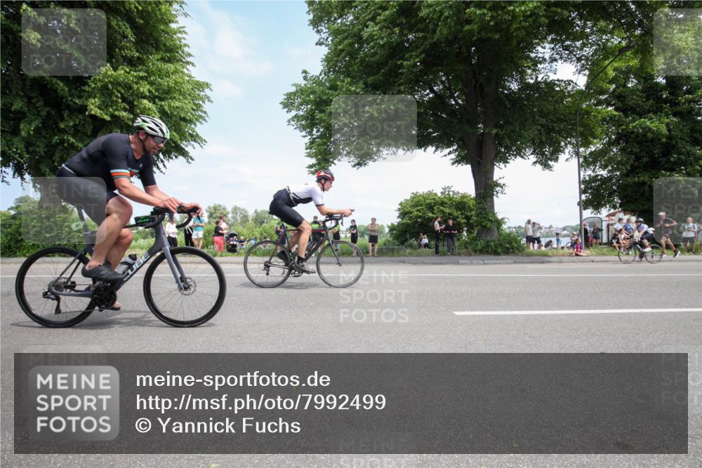 15.06.2025 - 7 Türme Triathlon Yannick Fuchs http://msf.ph/oto/7992499 15.06.2025 13:28:14 Radfahren 290, 404, 438, 462, 838, 851 meine-sportfotos.de