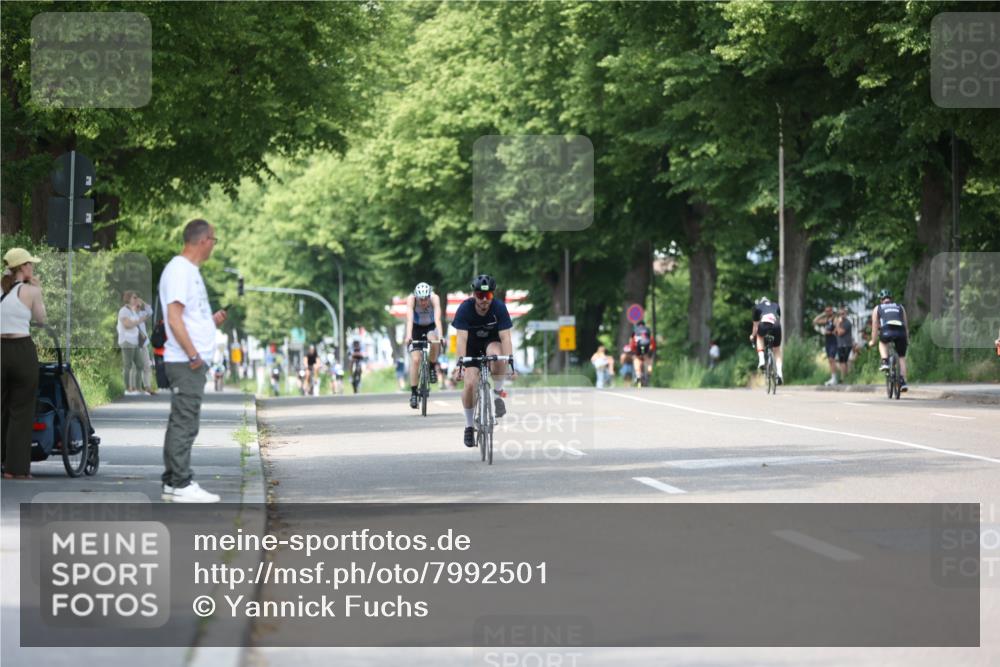 15.06.2025 - 7 Türme Triathlon Yannick Fuchs http://msf.ph/oto/7992501 15.06.2025 13:05:56 Radfahren 193, 320, 421, 447, 479, 548 meine-sportfotos.de