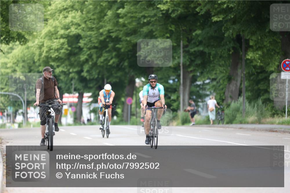 15.06.2025 - 7 Türme Triathlon Yannick Fuchs http://msf.ph/oto/7992502 15.06.2025 12:02:25 Radfahren 250 meine-sportfotos.de