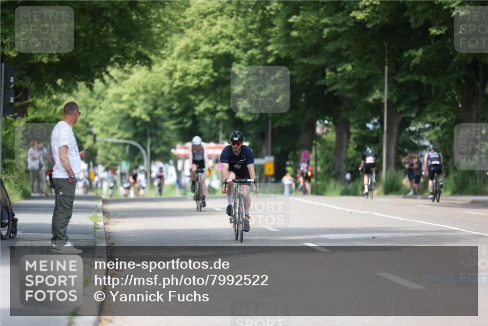 15.06.2025 - 7 Türme Triathlon Yannick Fuchs http://msf.ph/oto/7992522 15.06.2025 13:05:57 Radfahren 193, 320, 447, 479, 972 meine-sportfotos.de