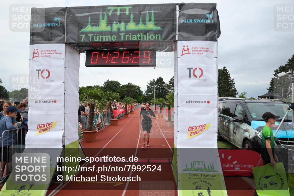 15.06.2025 - 7 Türme Triathlon Michael Strokosch http://msf.ph/oto/7992524 15.06.2025 14:26:29 Ziel 438, 725 meine-sportfotos.de