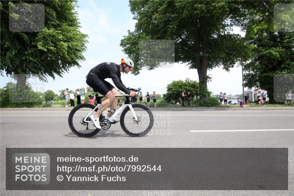 15.06.2025 - 7 Türme Triathlon Yannick Fuchs http://msf.ph/oto/7992544 15.06.2025 13:28:26 Radfahren 597, 649, 740, 792 meine-sportfotos.de