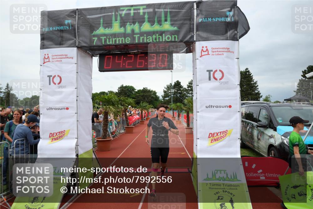 15.06.2025 - 7 Türme Triathlon Michael Strokosch http://msf.ph/oto/7992556 15.06.2025 14:26:30 Ziel 438, 725 meine-sportfotos.de