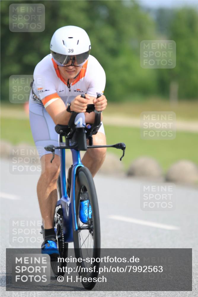 15.06.2025 - 27. Vierlanden-Triathlon H.Heesch http://msf.ph/oto/7992563 15.06.2025 10:16:40 Radfahren 39, 54, 188, 196, 362, 367 meine-sportfotos.de