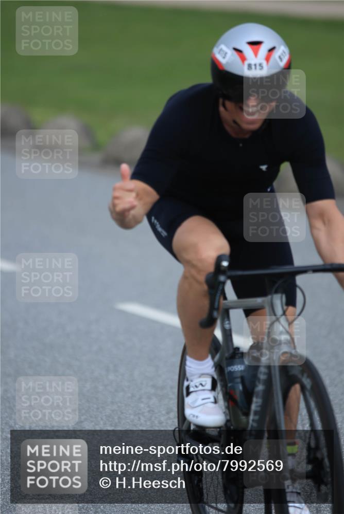 21.06.2025 - 27. Vierlanden-Triathlon H.Heesch http://msf.ph/oto/7992569 15.06.2025 12:02:45 Radfahren 815, 834, 888, 965 meine-sportfotos.de