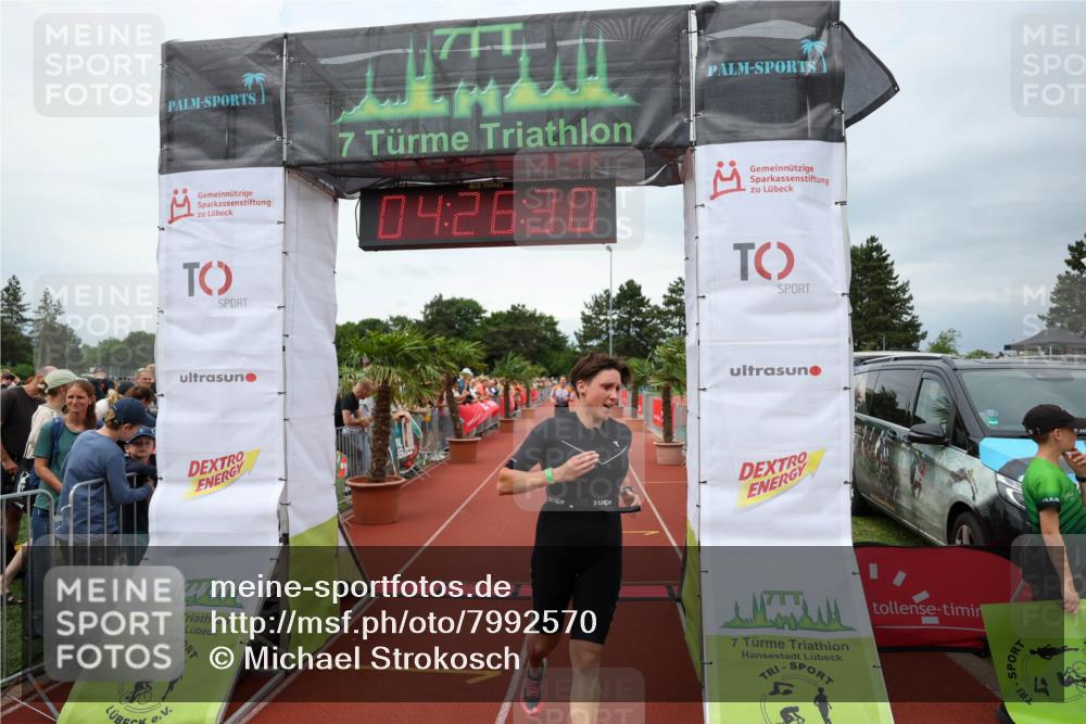 15.06.2025 - 7 Türme Triathlon Michael Strokosch http://msf.ph/oto/7992570 15.06.2025 14:26:30 Ziel 438, 725 meine-sportfotos.de