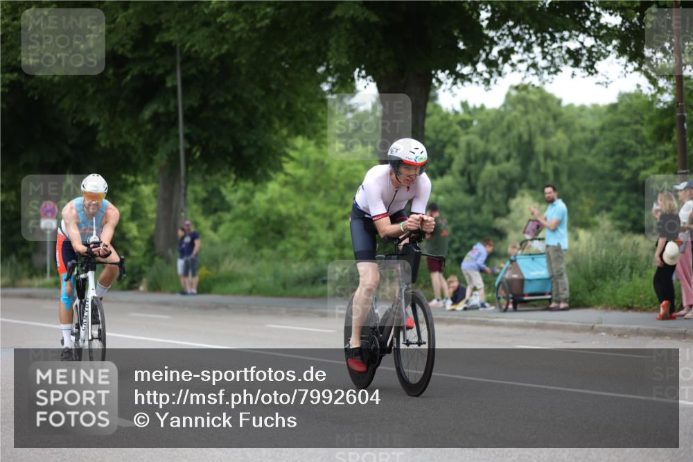 15.06.2025 - 7 Türme Triathlon Yannick Fuchs http://msf.ph/oto/7992604 15.06.2025 12:02:28 Radfahren 250 meine-sportfotos.de