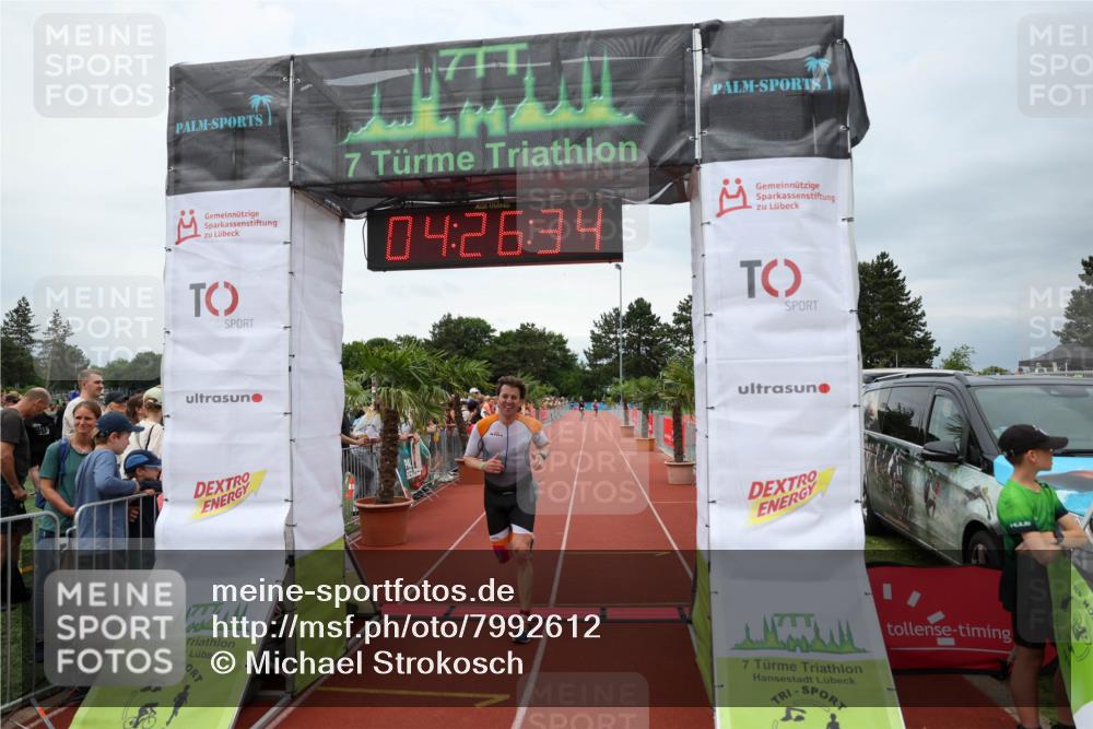 15.06.2025 - 7 Türme Triathlon Michael Strokosch http://msf.ph/oto/7992612 15.06.2025 14:26:33 Ziel 438, 725 meine-sportfotos.de