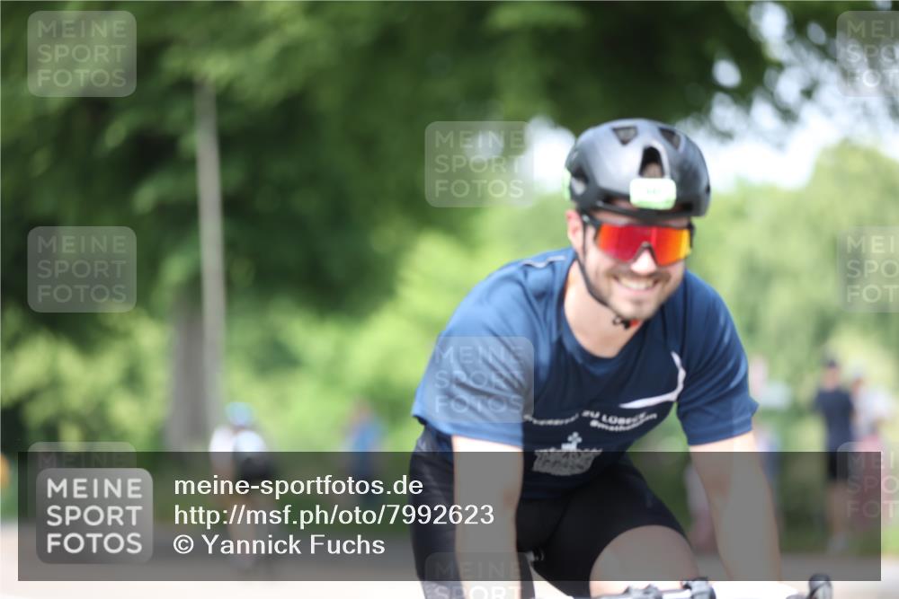 15.06.2025 - 7 Türme Triathlon Yannick Fuchs http://msf.ph/oto/7992623 15.06.2025 13:06:00 Radfahren 320, 447, 479, 794, 972 meine-sportfotos.de