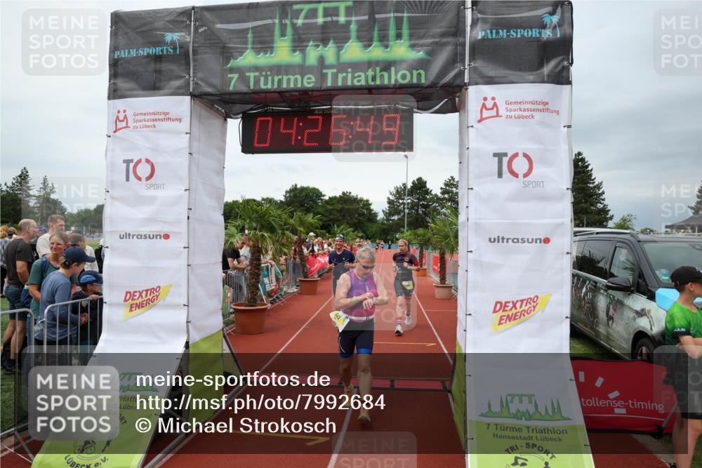 15.06.2025 - 7 Türme Triathlon Michael Strokosch http://msf.ph/oto/7992684 15.06.2025 14:26:48 Ziel 385, 1022, 1194 meine-sportfotos.de