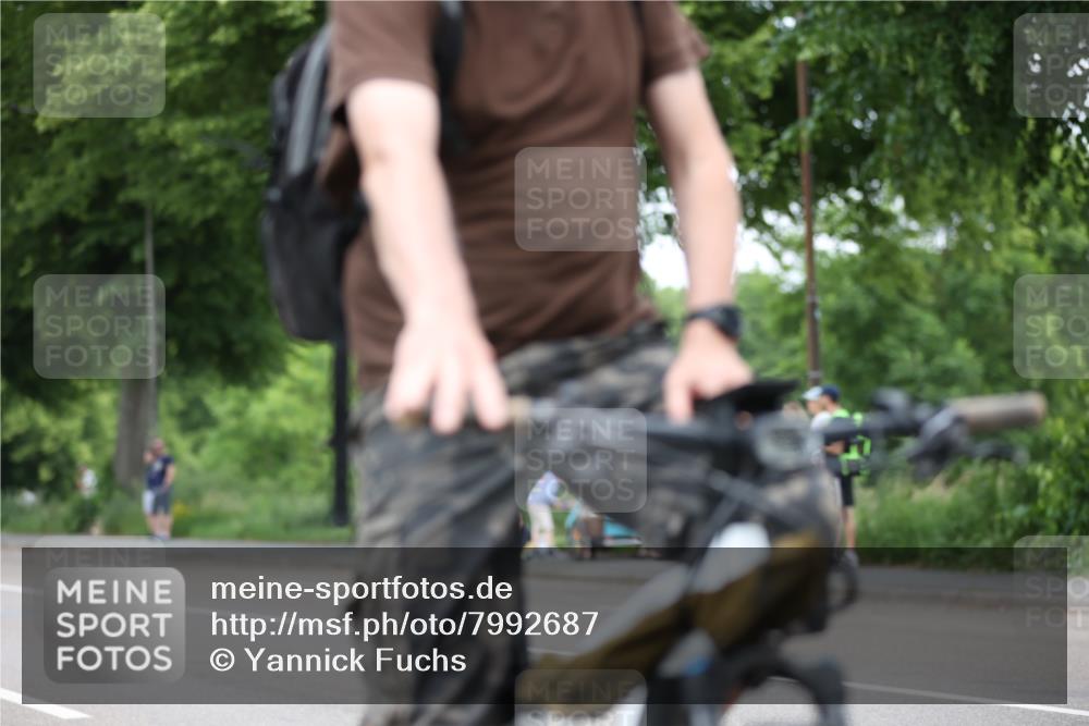 15.06.2025 - 7 Türme Triathlon Yannick Fuchs http://msf.ph/oto/7992687 15.06.2025 12:02:29 Radfahren 250 meine-sportfotos.de