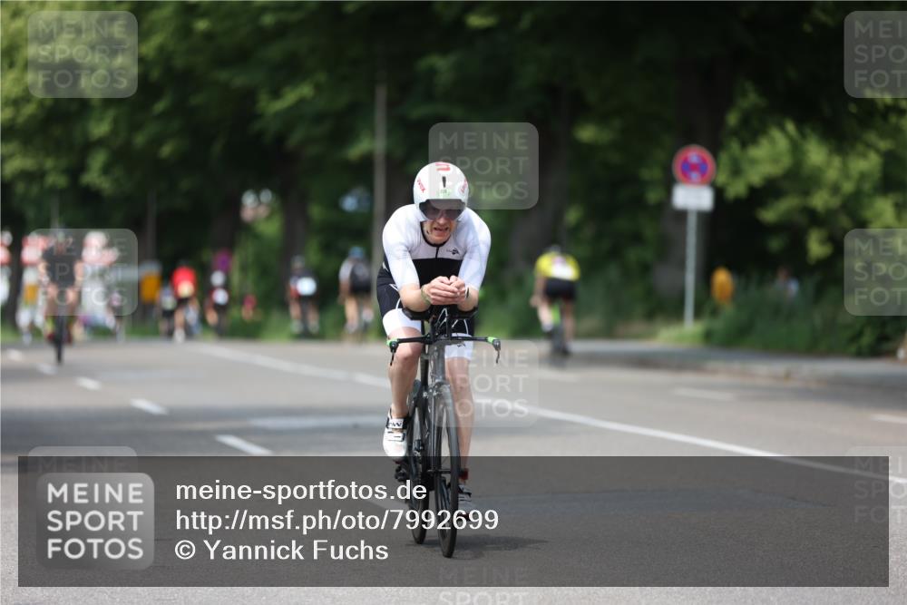 15.06.2025 - 7 Türme Triathlon Yannick Fuchs http://msf.ph/oto/7992699 15.06.2025 13:06:05 Radfahren 320, 479, 794, 972 meine-sportfotos.de