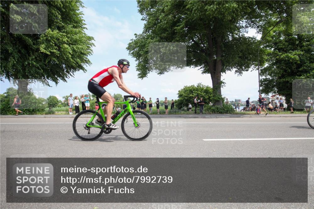 15.06.2025 - 7 Türme Triathlon Yannick Fuchs http://msf.ph/oto/7992739 15.06.2025 13:28:54 Radfahren 339, 557, 558, 592, 595, 745, 805, 886, 1006, 1045 meine-sportfotos.de