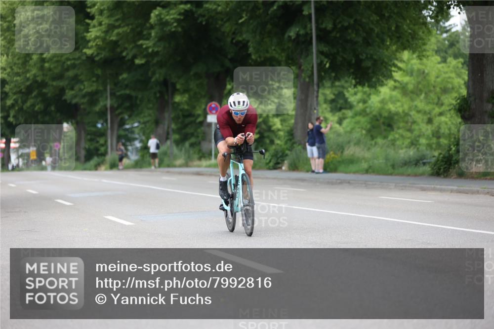 15.06.2025 - 7 Türme Triathlon Yannick Fuchs http://msf.ph/oto/7992816 15.06.2025 12:03:08 Radfahren  meine-sportfotos.de