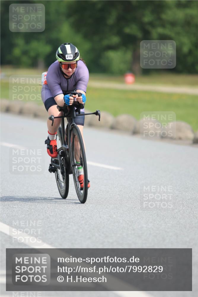 15.06.2025 - 27. Vierlanden-Triathlon H.Heesch http://msf.ph/oto/7992829 15.06.2025 10:19:15 Radfahren 37, 216, 387, 391, 399 meine-sportfotos.de