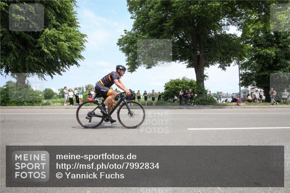 15.06.2025 - 7 Türme Triathlon Yannick Fuchs http://msf.ph/oto/7992834 15.06.2025 13:29:04 Radfahren 592, 653, 680, 833, 1006 meine-sportfotos.de