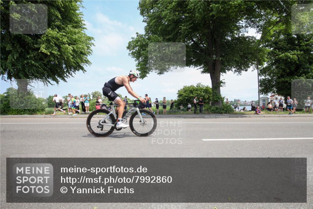 15.06.2025 - 7 Türme Triathlon Yannick Fuchs http://msf.ph/oto/7992860 15.06.2025 13:29:16 Radfahren 232, 316, 434, 664 meine-sportfotos.de