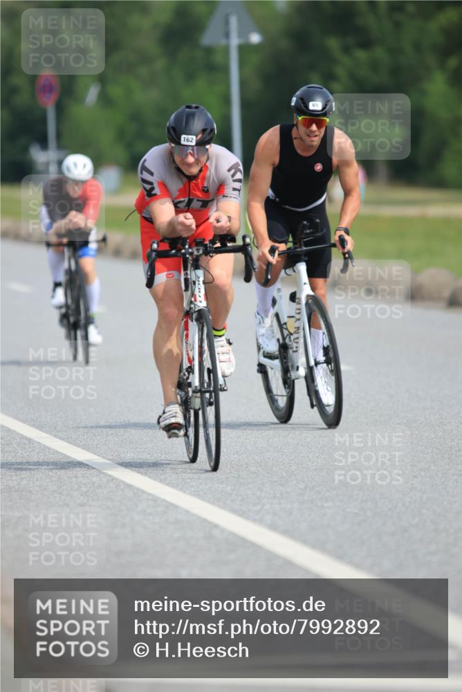 15.06.2025 - 27. Vierlanden-Triathlon H.Heesch http://msf.ph/oto/7992892 15.06.2025 10:20:01 Radfahren 20, 69, 85, 162, 623 meine-sportfotos.de
