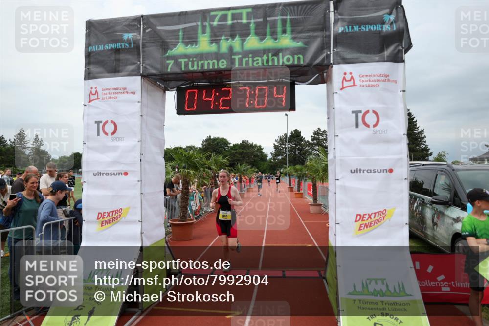 15.06.2025 - 7 Türme Triathlon Michael Strokosch http://msf.ph/oto/7992904 15.06.2025 14:27:04 Ziel 908, 1040 meine-sportfotos.de