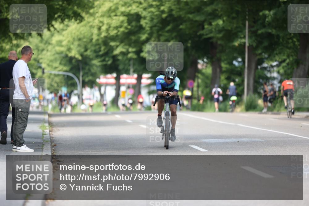 15.06.2025 - 7 Türme Triathlon Yannick Fuchs http://msf.ph/oto/7992906 15.06.2025 13:06:12 Radfahren 509 meine-sportfotos.de