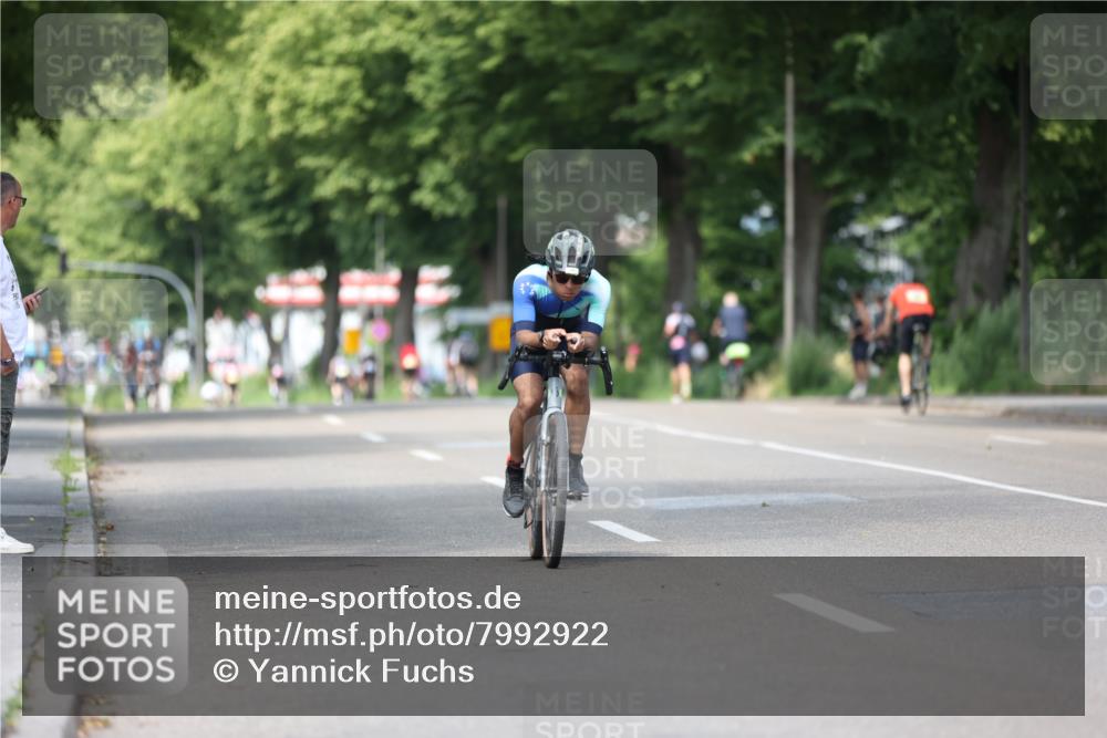 15.06.2025 - 7 Türme Triathlon Yannick Fuchs http://msf.ph/oto/7992922 15.06.2025 13:06:13 Radfahren 427, 509 meine-sportfotos.de