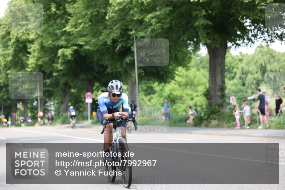 15.06.2025 - 7 Türme Triathlon Yannick Fuchs http://msf.ph/oto/7992967 15.06.2025 13:06:14 Radfahren 427, 509 meine-sportfotos.de