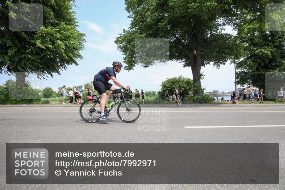 15.06.2025 - 7 Türme Triathlon Yannick Fuchs http://msf.ph/oto/7992971 15.06.2025 13:30:01 Radfahren 606, 1149 meine-sportfotos.de