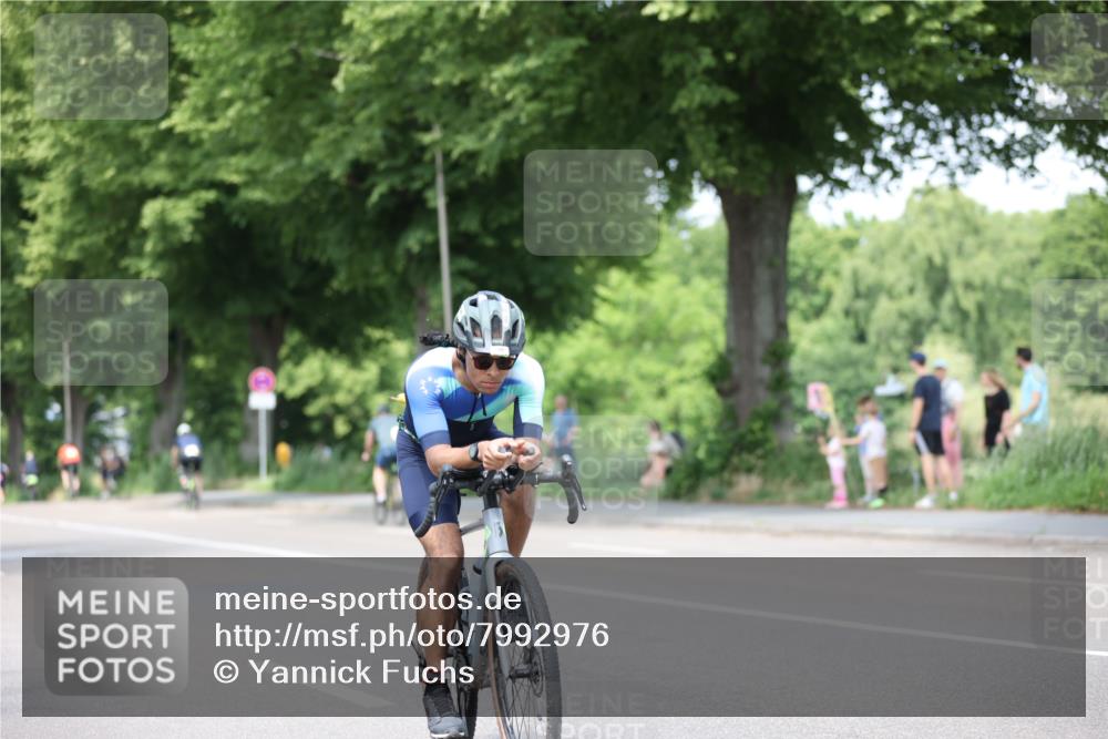 15.06.2025 - 7 Türme Triathlon Yannick Fuchs http://msf.ph/oto/7992976 15.06.2025 13:06:15 Radfahren 427, 509 meine-sportfotos.de