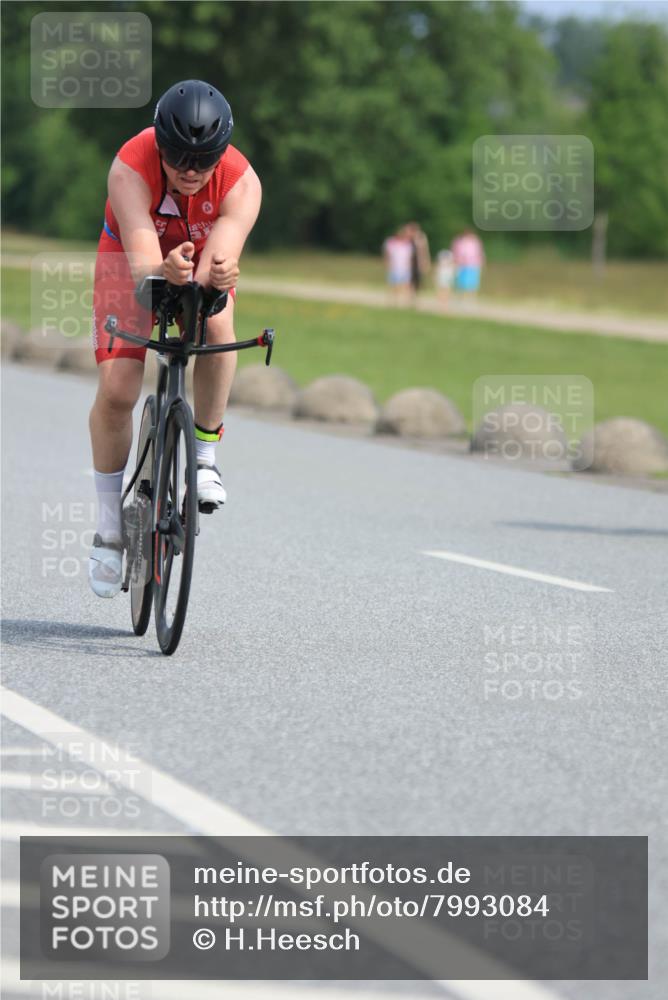 15.06.2025 - 27. Vierlanden-Triathlon H.Heesch http://msf.ph/oto/7993084 15.06.2025 10:21:15 Radfahren 36, 108, 168, 217, 540 meine-sportfotos.de