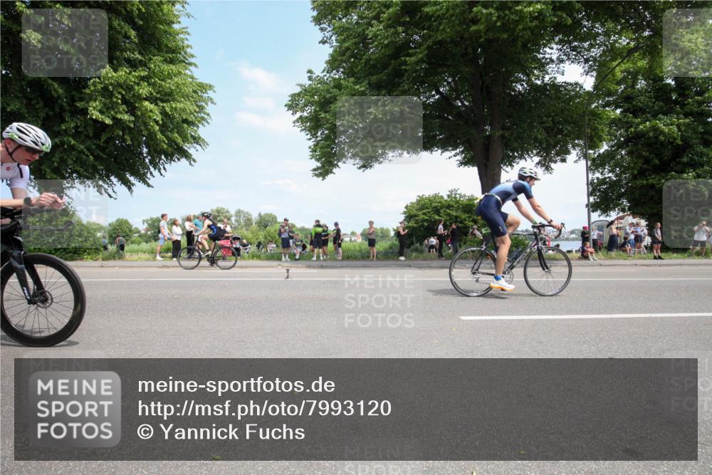 15.06.2025 - 7 Türme Triathlon Yannick Fuchs http://msf.ph/oto/7993120 15.06.2025 13:30:25 Radfahren 305, 332, 462, 681, 1019, 1028, 1070 meine-sportfotos.de