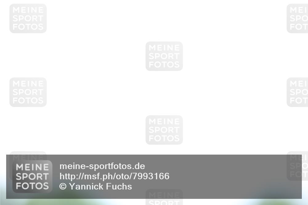 15.06.2025 - 7 Türme Triathlon Yannick Fuchs http://msf.ph/oto/7993166 15.06.2025 12:04:42 Radfahren 200 meine-sportfotos.de