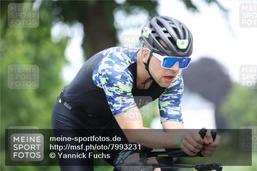 15.06.2025 - 7 Türme Triathlon Yannick Fuchs http://msf.ph/oto/7993231 15.06.2025 12:06:24 Radfahren 280 meine-sportfotos.de