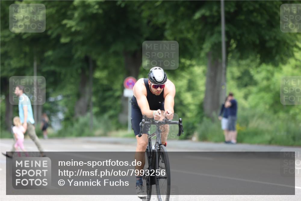 15.06.2025 - 7 Türme Triathlon Yannick Fuchs http://msf.ph/oto/7993256 15.06.2025 12:06:31 Radfahren 295 meine-sportfotos.de
