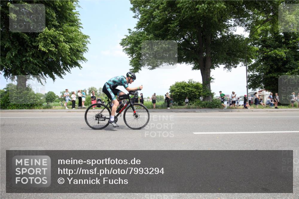15.06.2025 - 7 Türme Triathlon Yannick Fuchs http://msf.ph/oto/7993294 15.06.2025 13:31:13 Radfahren 386, 741, 938, 1166 meine-sportfotos.de