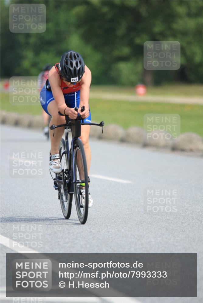 15.06.2025 - 27. Vierlanden-Triathlon H.Heesch http://msf.ph/oto/7993333 15.06.2025 10:23:29 Radfahren 226, 507, 559 meine-sportfotos.de