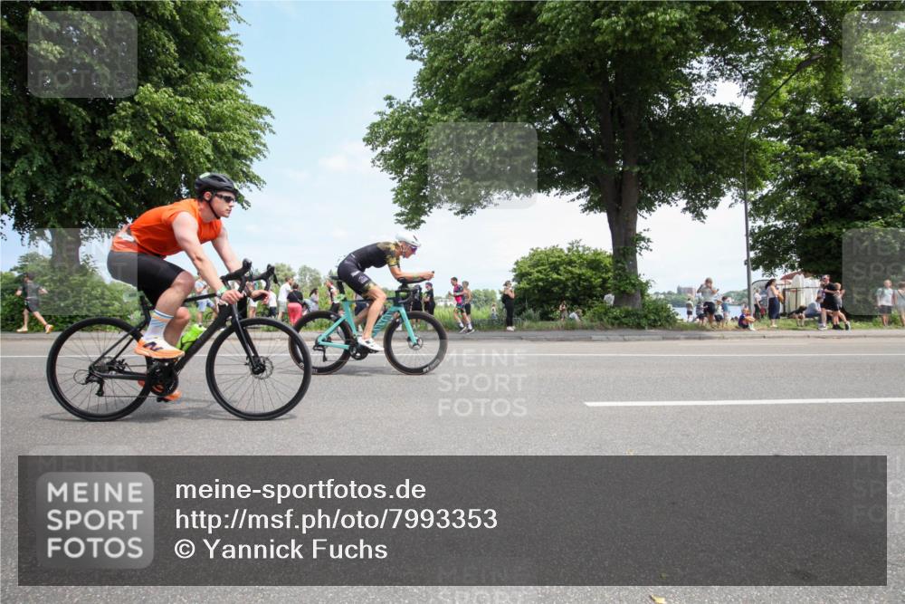 15.06.2025 - 7 Türme Triathlon Yannick Fuchs http://msf.ph/oto/7993353 15.06.2025 13:31:29 Radfahren 384, 467, 859, 1106, 1193 meine-sportfotos.de
