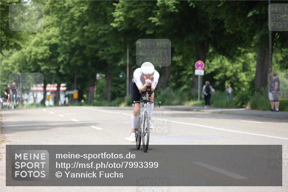 15.06.2025 - 7 Türme Triathlon Yannick Fuchs http://msf.ph/oto/7993399 15.06.2025 12:07:03 Radfahren 311 meine-sportfotos.de