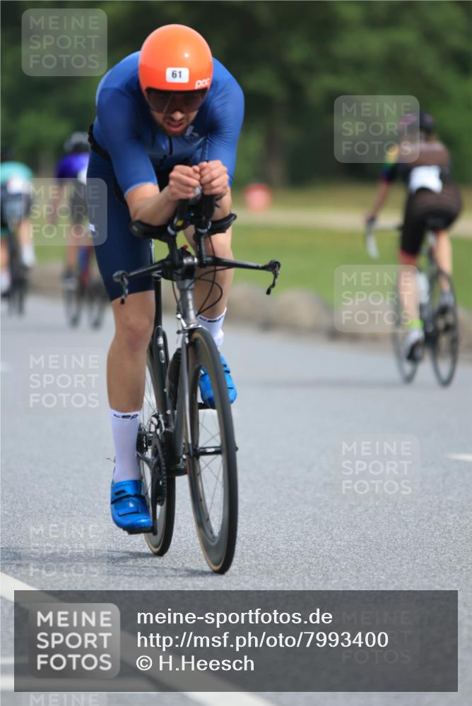 15.06.2025 - 27. Vierlanden-Triathlon H.Heesch http://msf.ph/oto/7993400 15.06.2025 10:23:52 Radfahren 61, 131, 475, 476, 511, 521, 554, 590 meine-sportfotos.de