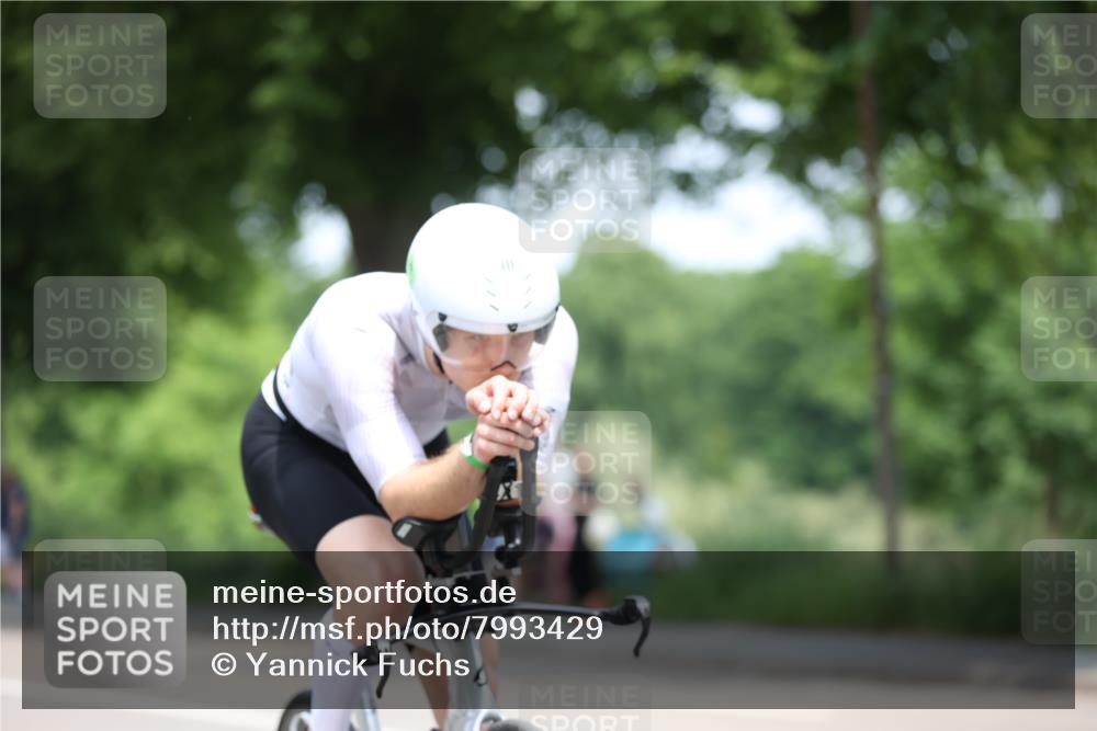 15.06.2025 - 7 Türme Triathlon Yannick Fuchs http://msf.ph/oto/7993429 15.06.2025 12:07:04 Radfahren 311 meine-sportfotos.de