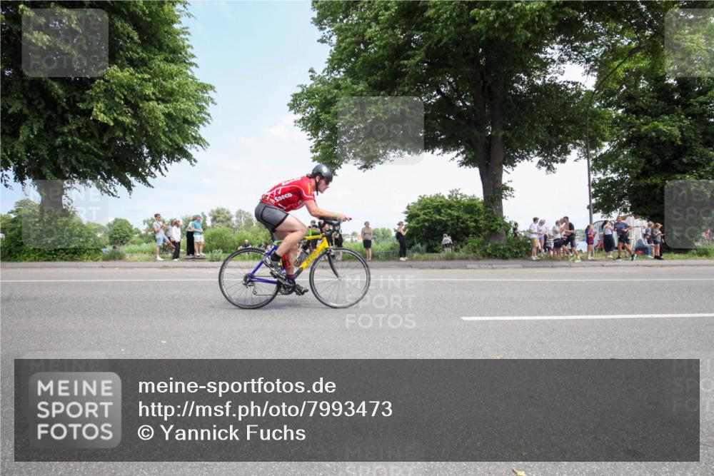 15.06.2025 - 7 Türme Triathlon Yannick Fuchs http://msf.ph/oto/7993473 15.06.2025 13:31:48 Radfahren 234, 327, 582, 665, 708, 784, 986, 988, 990, 1167, 1198 meine-sportfotos.de